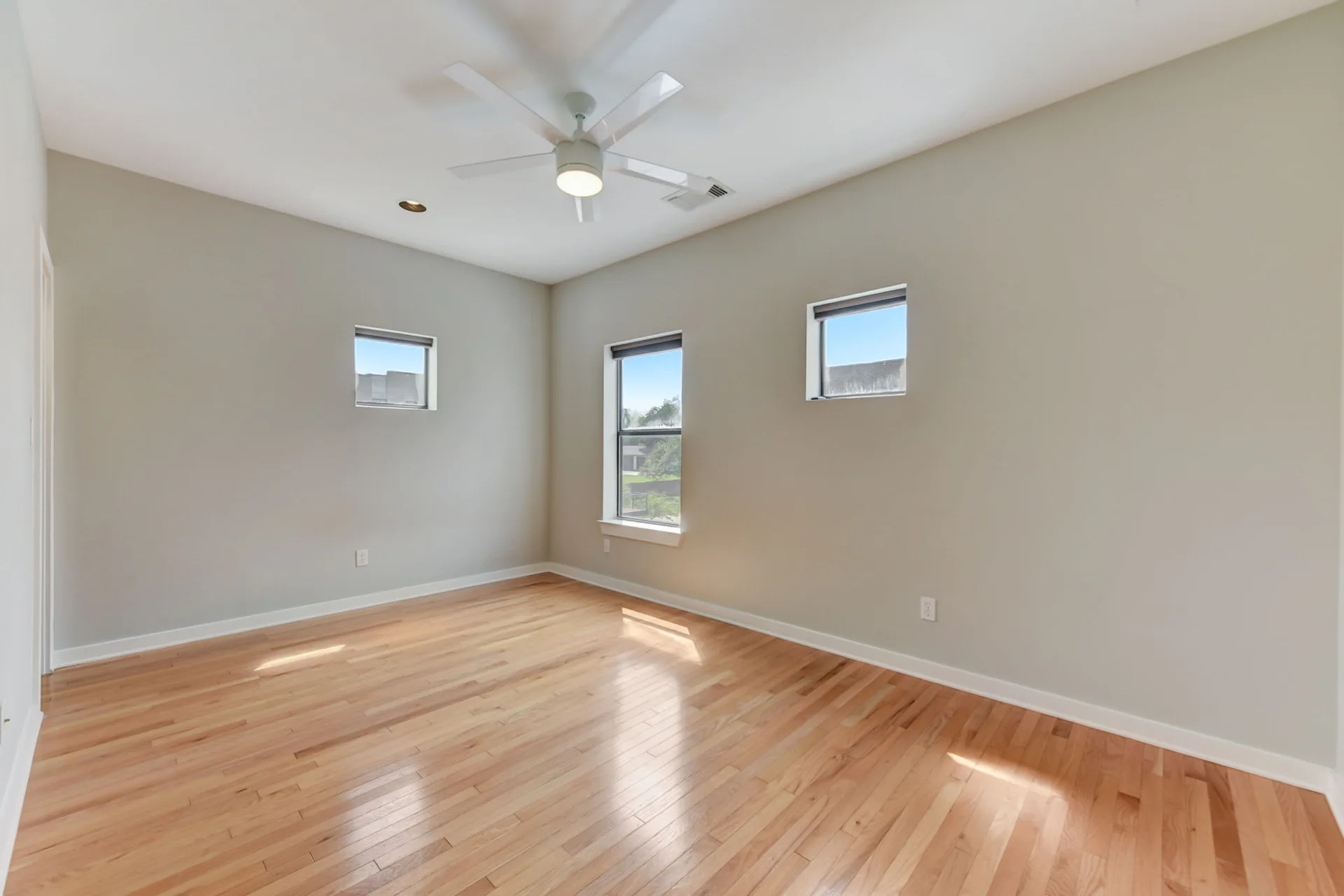 Modern 1/1 Condo in Vibrant South Austin for Lease! photo 15