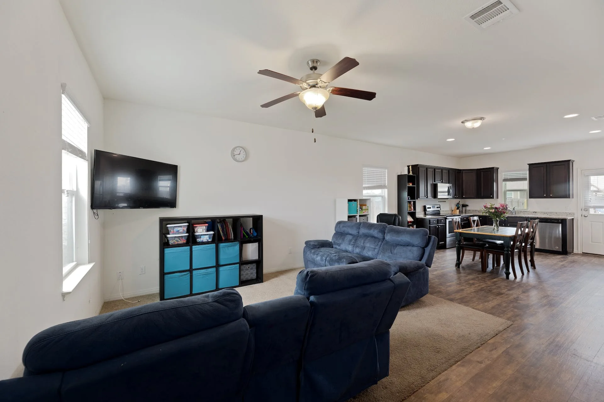 13912 Mark Christopher Way, Manor photo 5